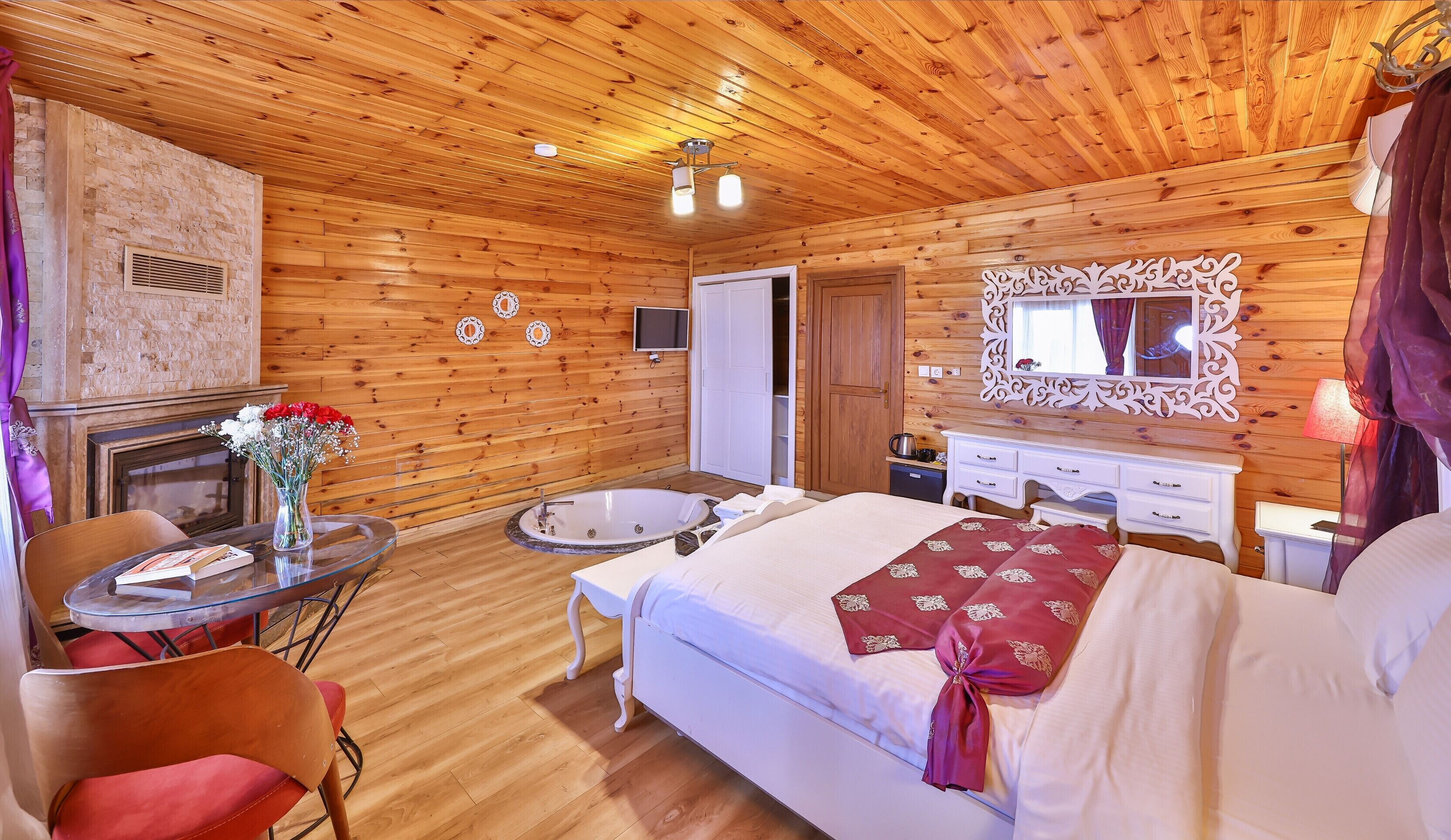 somine garden and pool view bungalow | 1 bedroom, in-room safe, soundproofing, free wifi