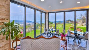 Breakfast, lunch, dinner served; Turkish cuisine