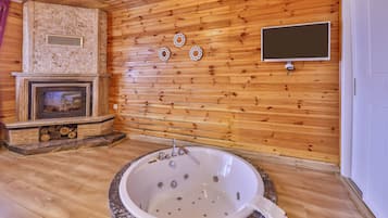 Somine Garden and Pool View Bungalow | 1 bedroom, in-room safe, soundproofing, free WiFi