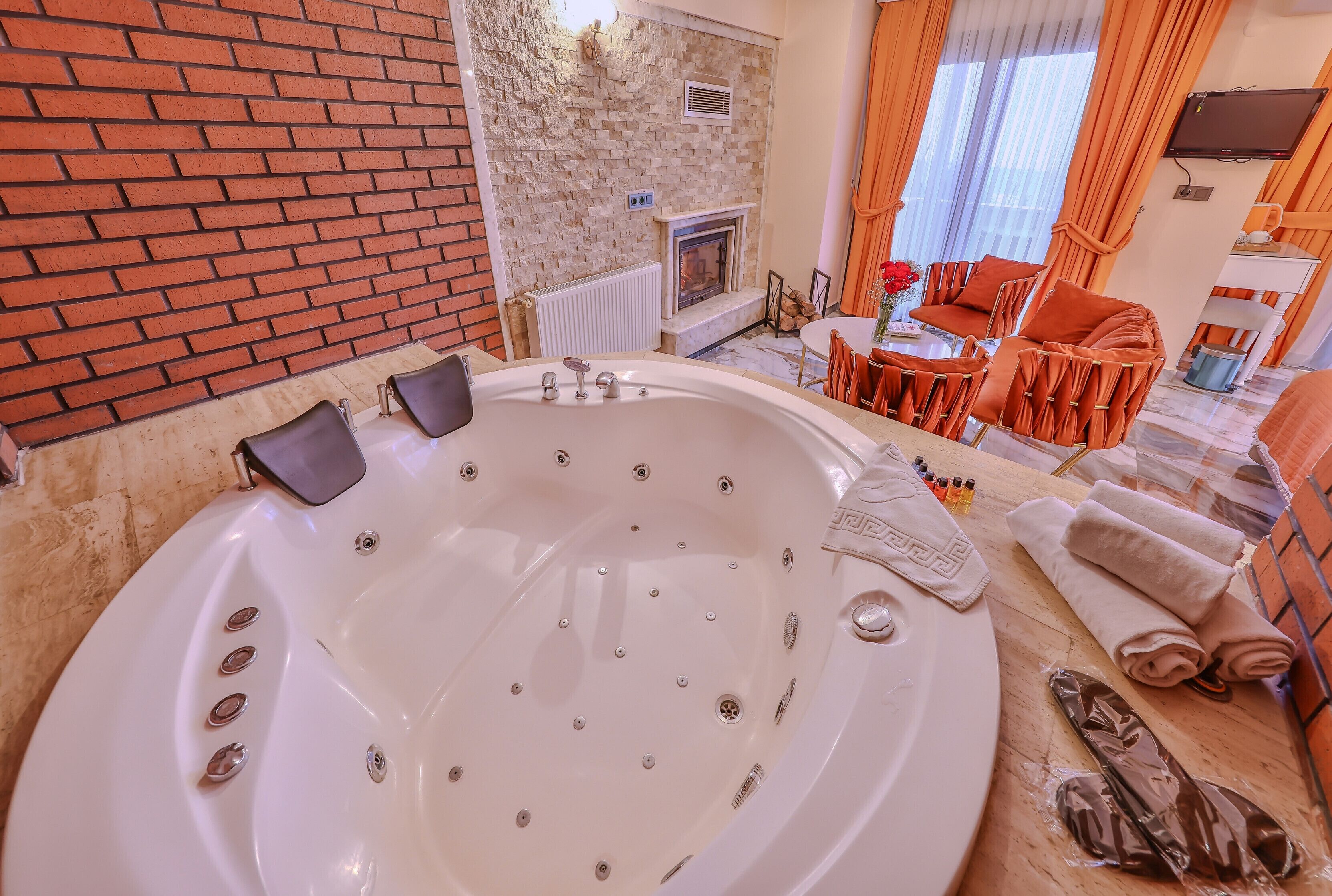 somineli jakuzili turuncu oda | 1 bedroom, in-room safe, soundproofing, free wifi