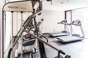 Fitness facility - Suites By Watermark Hotel And Spa (Kedonganan)