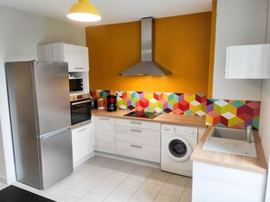 Standard Townhome, Garden View | Private kitchen - Le Puy Carmin - Gîte (Bazoges-en-Paillers)