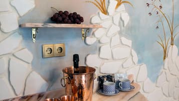 Romantic Suite, Terrace, Pool View | Room amenity