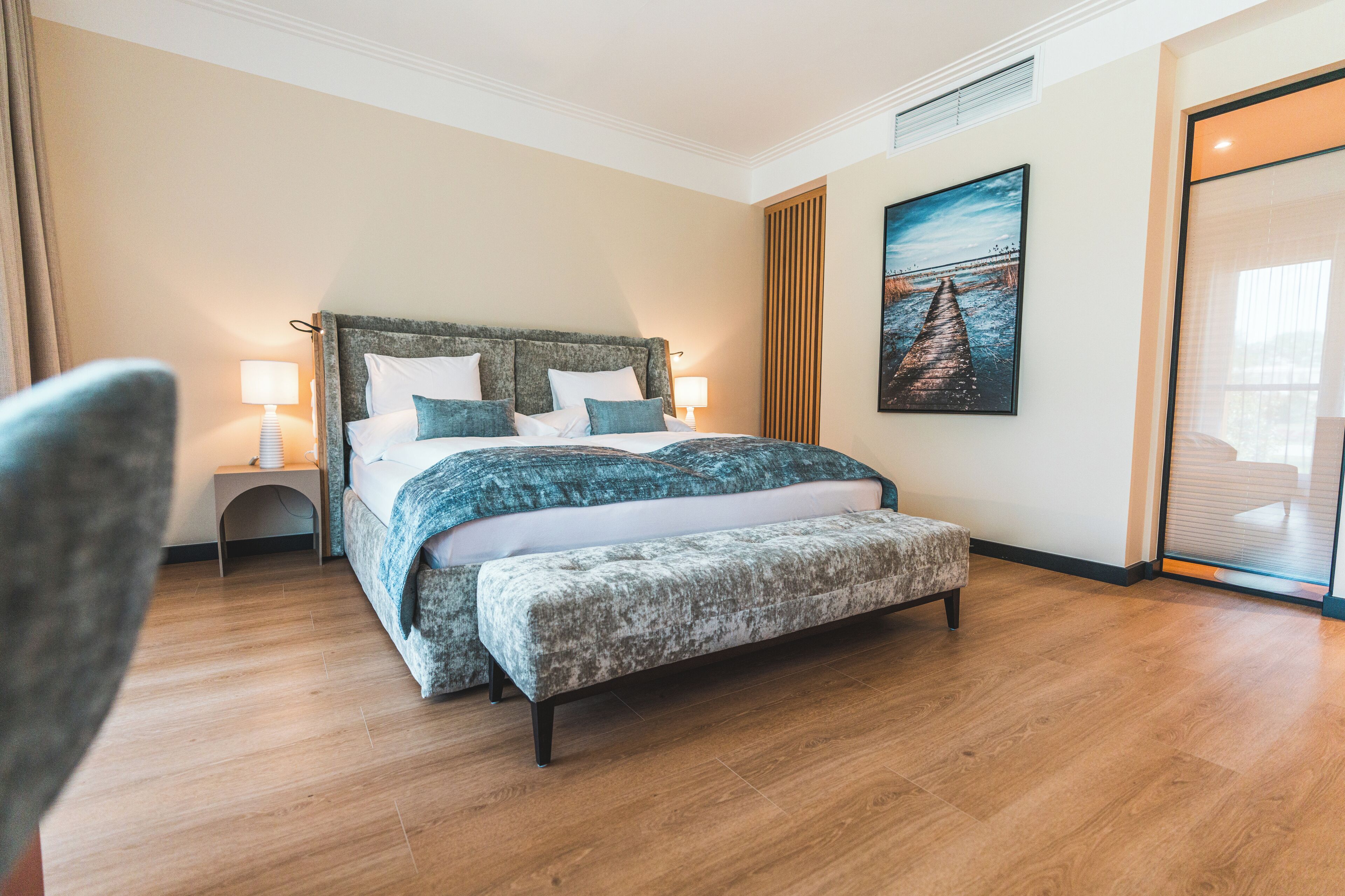 Suite estudio Deluxe | Ropa de cama hipoalergénica y caja fuerte