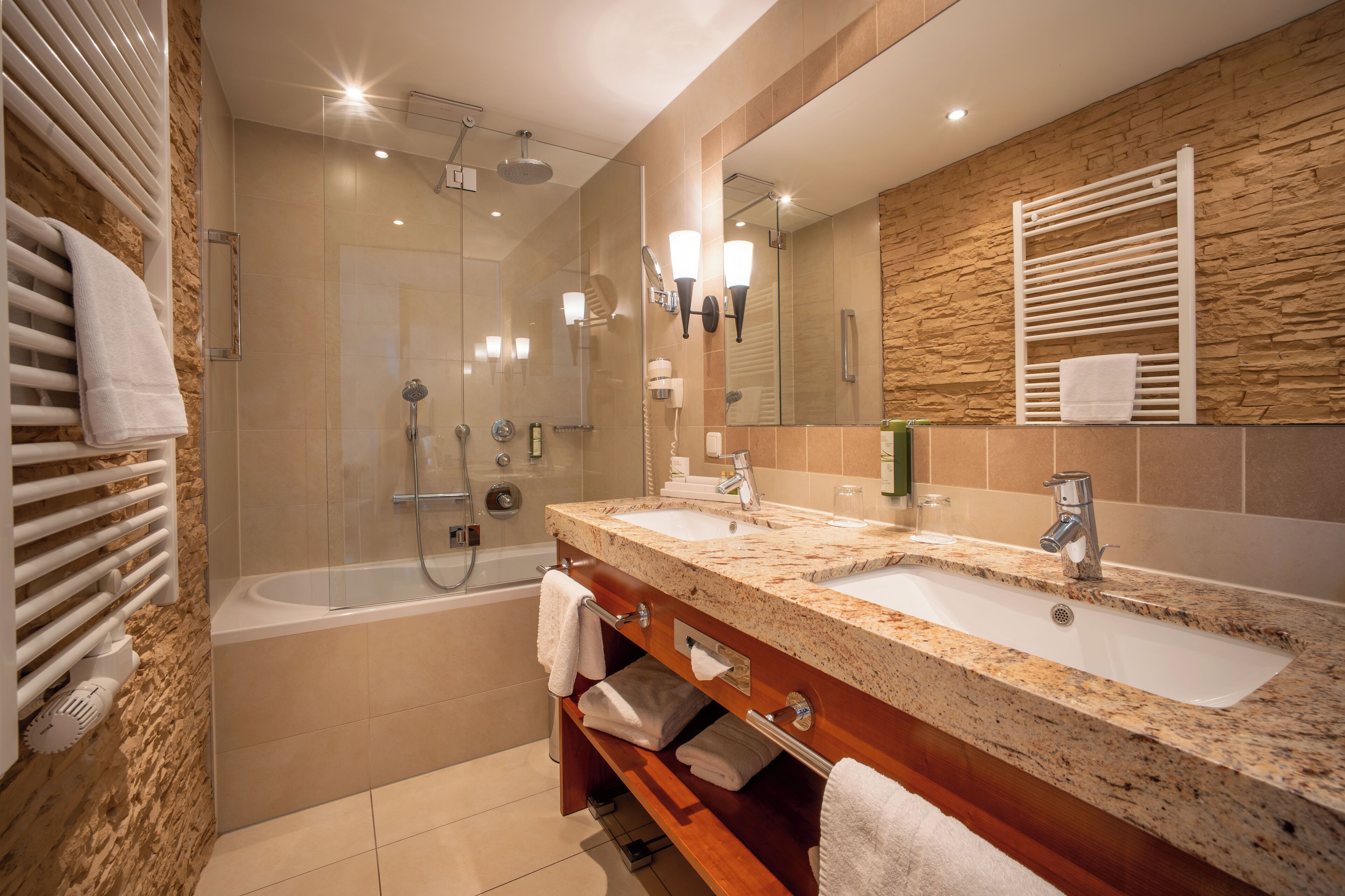 family apartment, 2 bedrooms, non smoking | bathroom | shower, rainfall showerhead, hair dryer, bathrobes