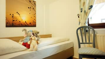 2 bedrooms, hypo-allergenic bedding, in-room safe, laptop workspace