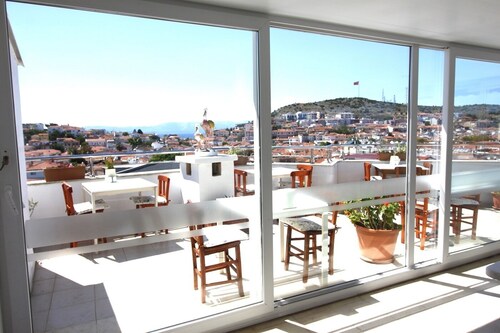 Bonapart Hotel