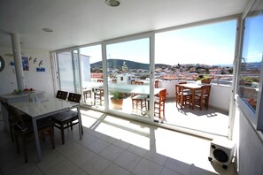 Terrace/patio - Bonapart Hotel (Cesme)