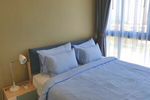 One Bedroom Apartment | 1 bedroom, blackout curtains, rollaway beds, free WiFi - Baan Thew Talay Blue Sapphire (Cha-am)