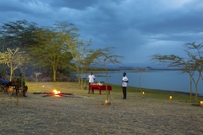 On the beach - Sirville Lake Elementaita Lodge (Gilgil)