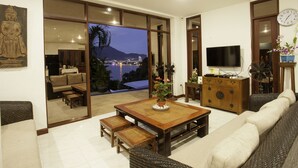 Villa 5 Bedrooms  | Khu phòng khách