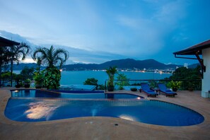 Villa 5 Bedrooms  | Terrace/patio - Adent View Villa (Patong)