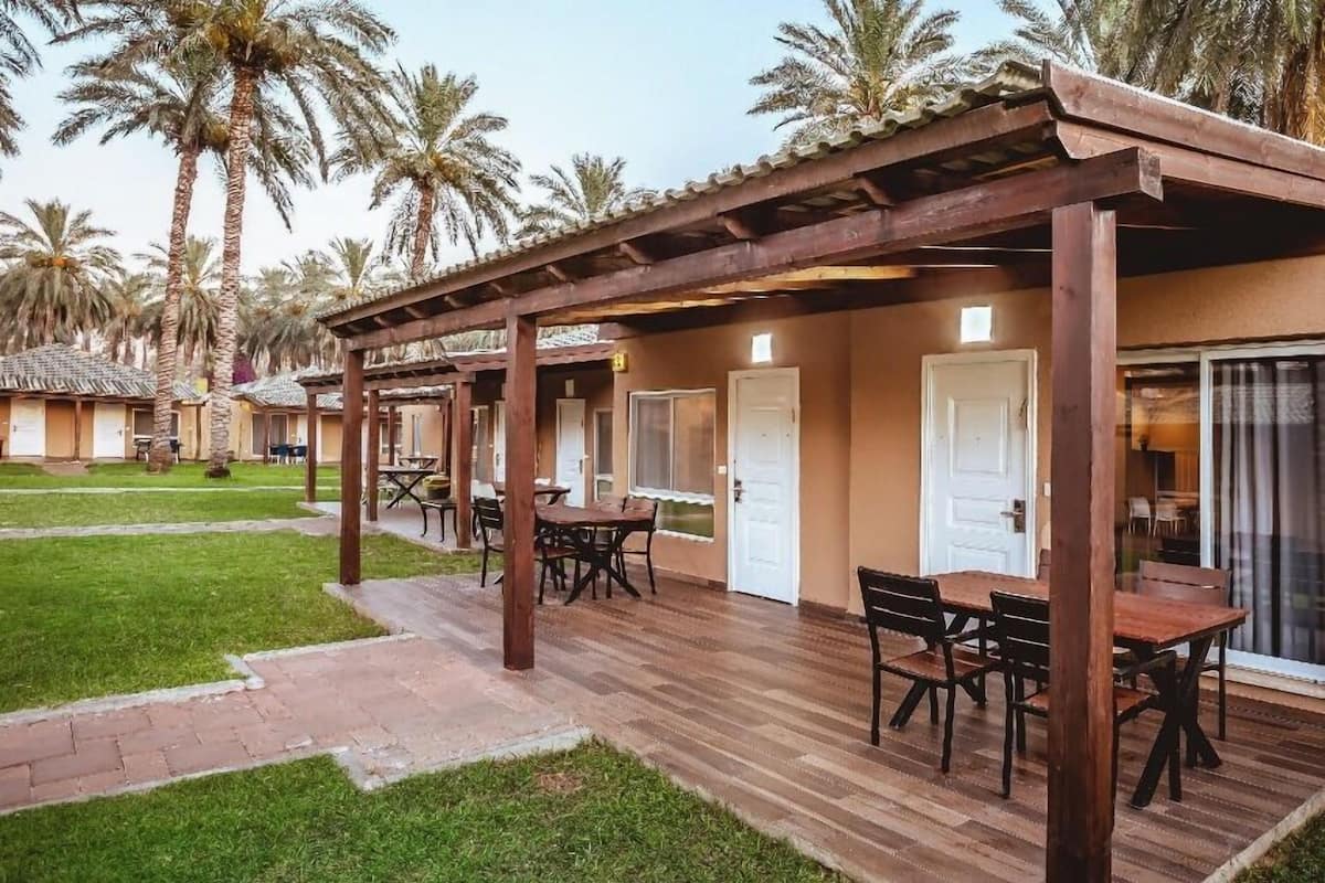 Condo superior | 1 habitación, caja de seguridad en la habitación y escritorio