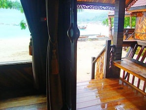 Beachfront Bungalow | Terrasse/Patio