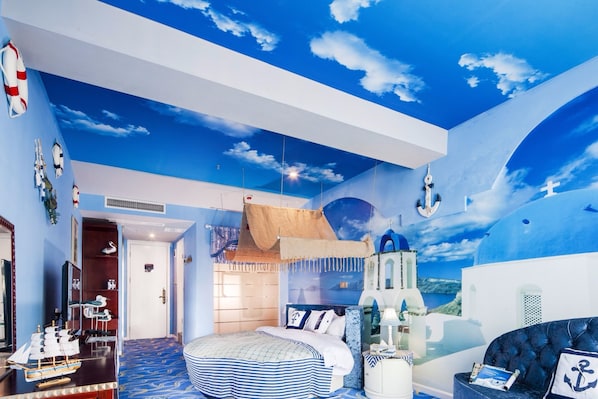 Chambre Standard double ou avec lits jumeaux | Bureau, rideaux d’obscurcissement, fer et planche à repasser