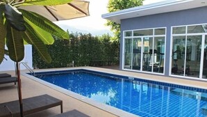 Piscine extérieure