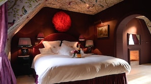 Room - The Secret Garden (Bruges)
