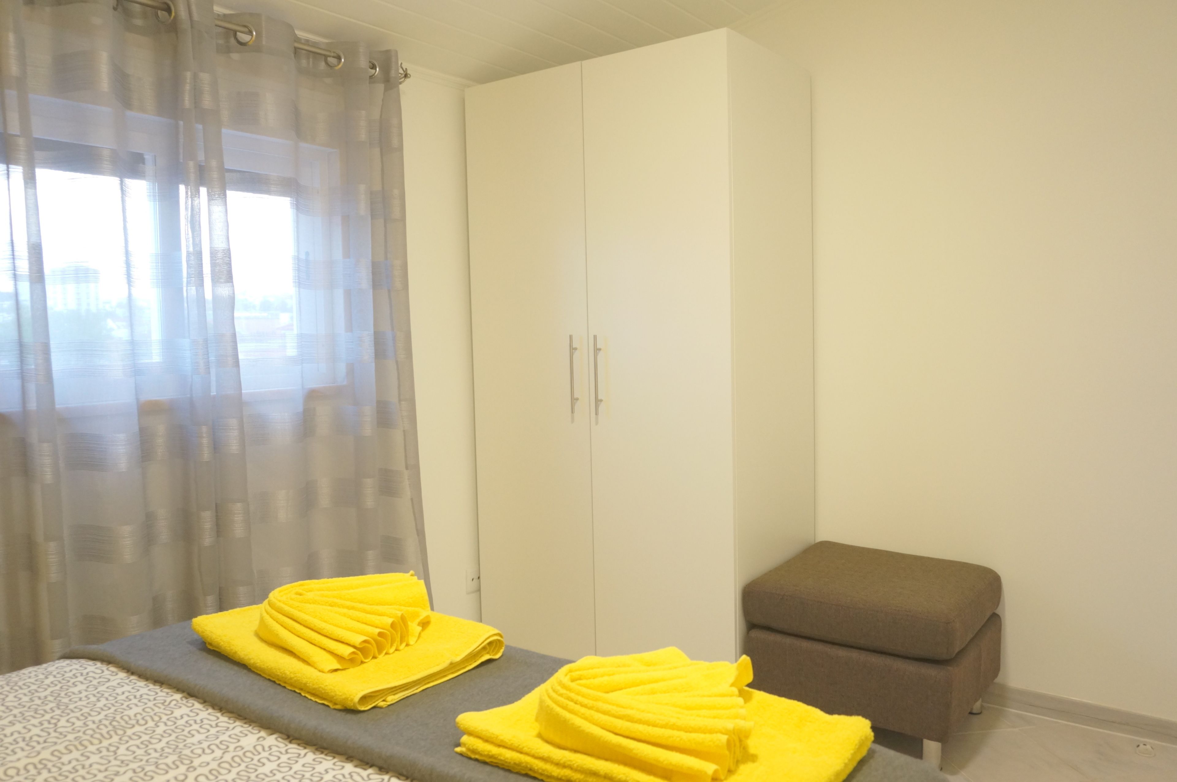 superior apartment, 2 bedrooms | blackout curtains, soundproofing, iron/ironing board, free wifi