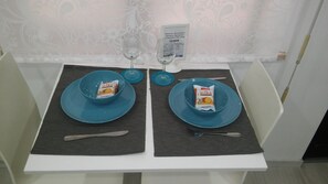 Studio | In-room dining