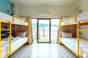 6 Beds Mixed Dormitory | Wifi gratis 