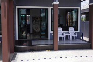 3-Bedroom Pool Villa  | Teres/patio