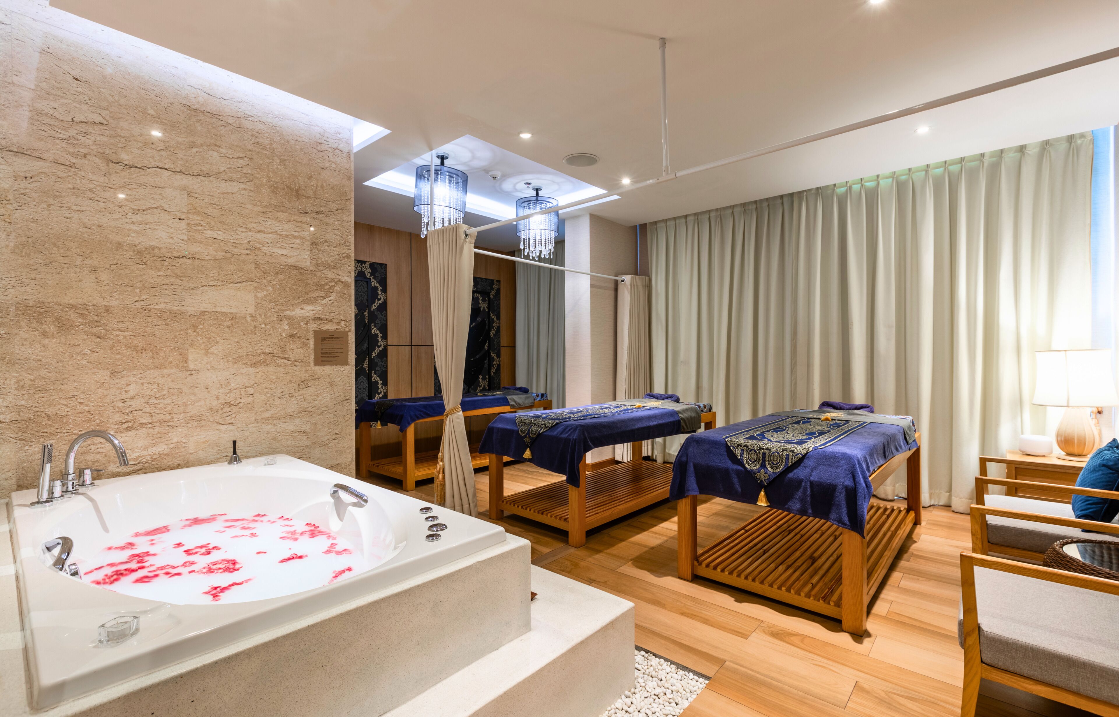 sauna, thai massages