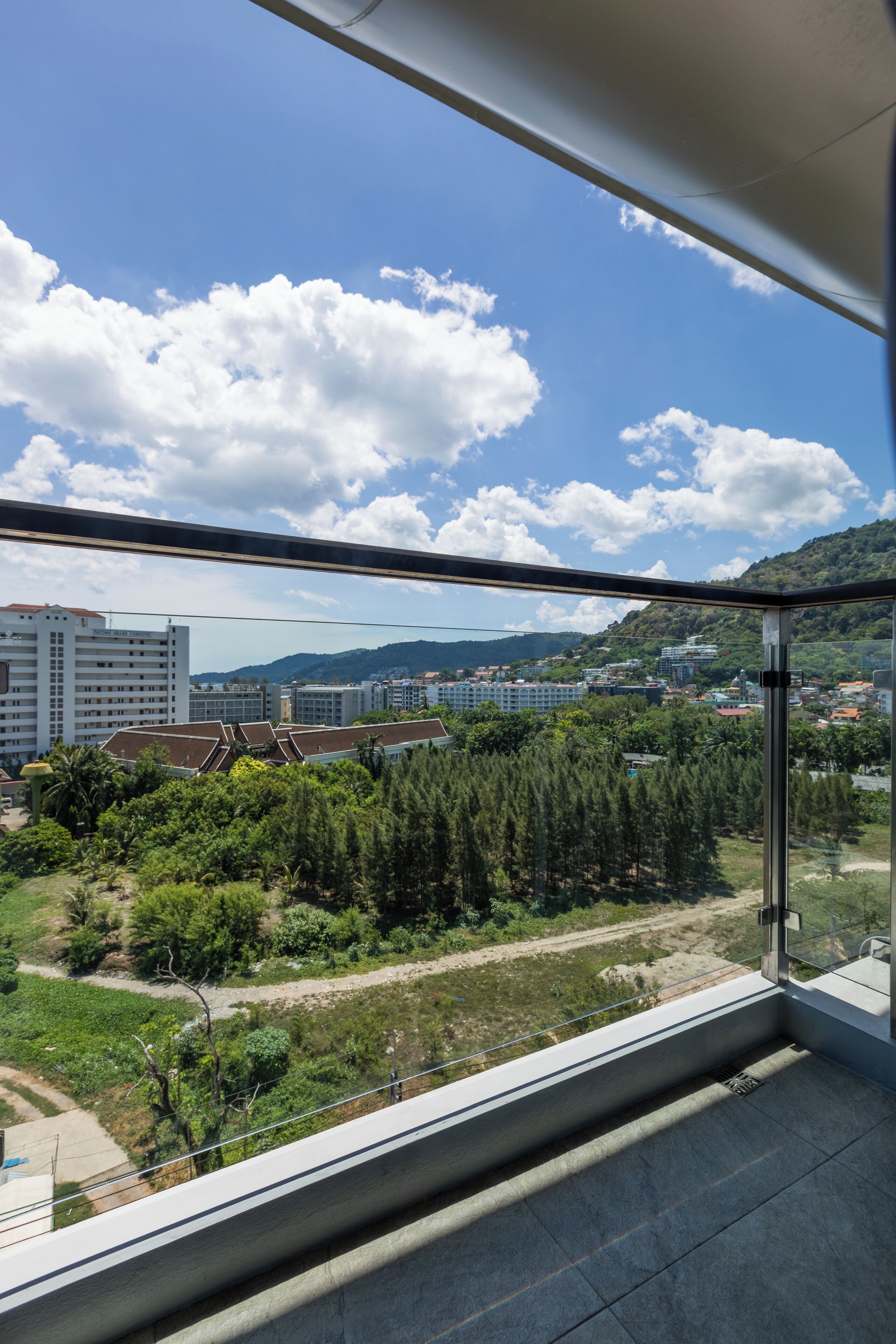 deluxe double room | city view