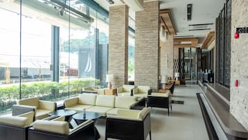 ロビー応接スペース