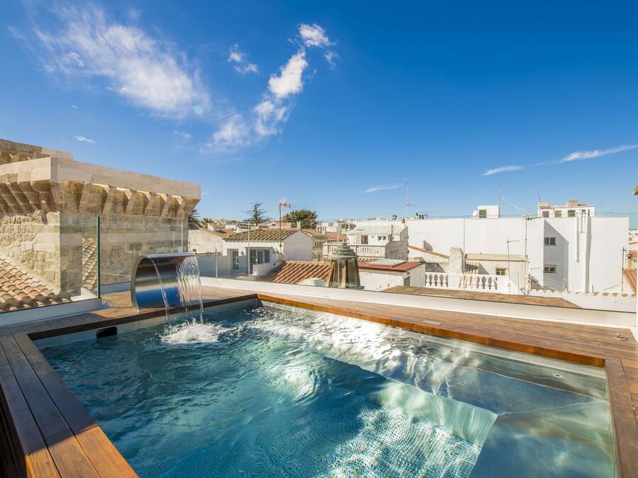 Outdoor pool, pool umbrellas, pool loungers