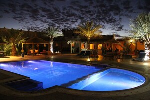 Outdoor pool, pool umbrellas, sun loungers