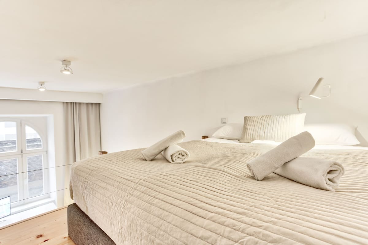 Appartement Design, 1 chambre (14 Zacisze Street) | Literie hypoallergénique, fer et planche à repasser