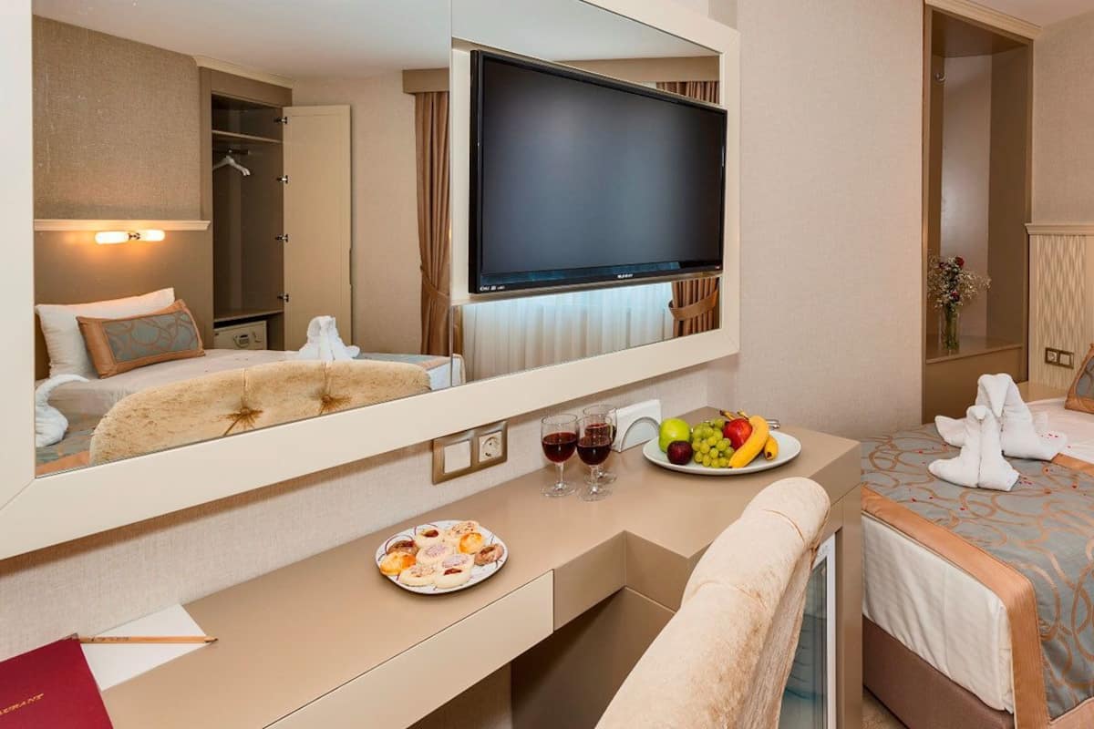 Chambre Simple Standard | Literie de qualité supérieure, minibar, coffres-forts dans les chambres