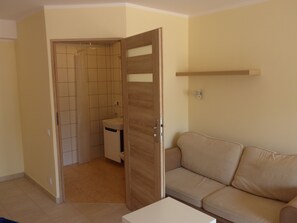 Studio | Living area