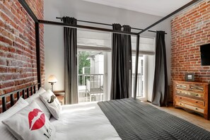Superior Apartment, 1 Bedroom | Premium bedding, pillowtop beds, soundproofing, iron/ironing board - Well Well Aparthotel (Kraków)