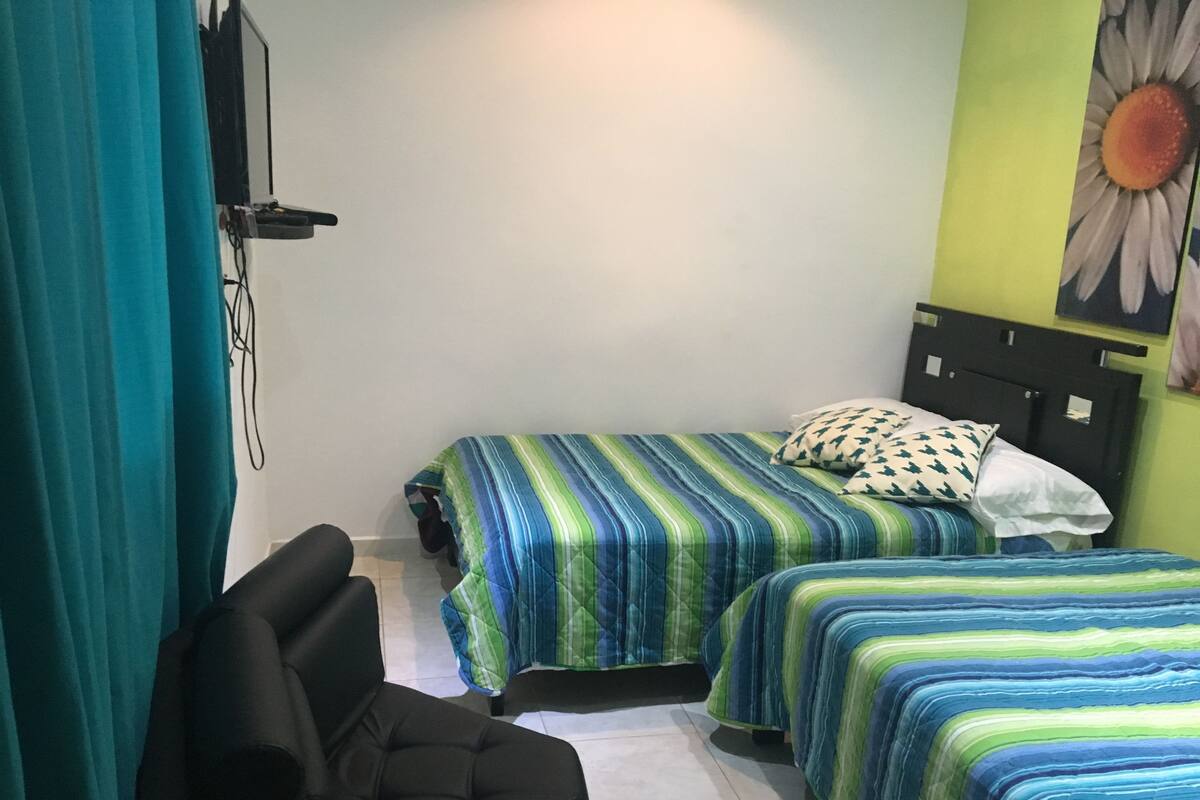 Basic Twin Room, 2 Double Beds, Ensuite | Iron/ironing board, free WiFi, bed sheets