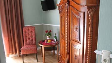 ์ปดํฌํธ ๋๋ธ๋ฃธ | ๊ฐ์ค ๋ด ํธ์ ์์ค/์๋น์ค