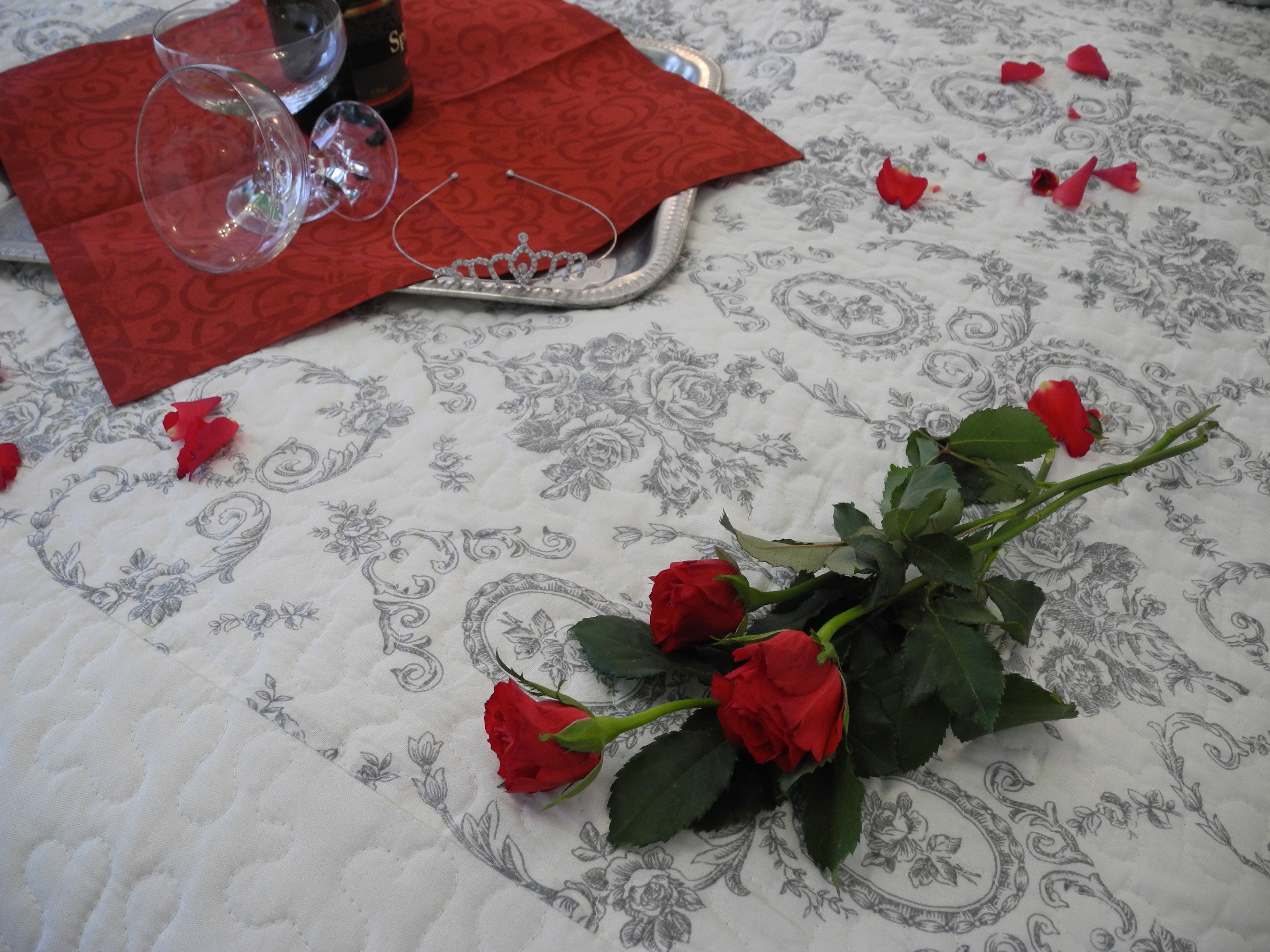 comfort double room | blackout curtains, iron/ironing board, free wifi, bed sheets