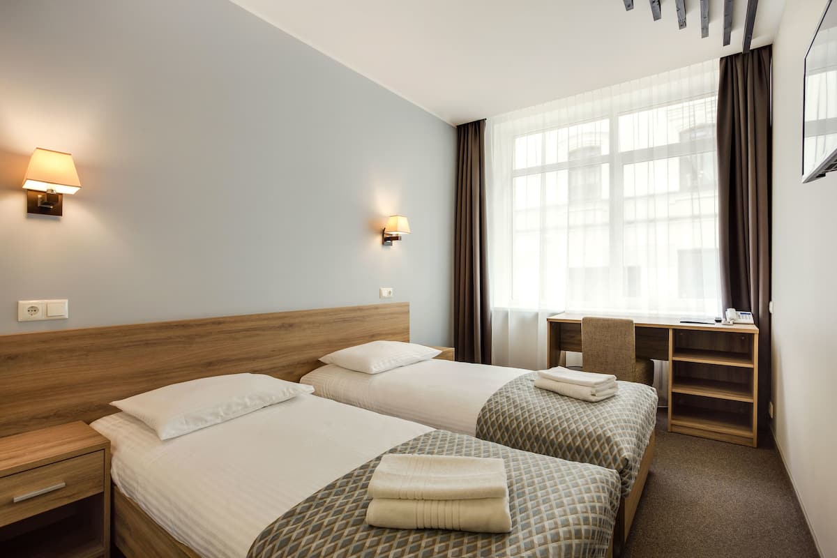 Standard Twin Room | Blackout drapes, soundproofing, iron/ironing board (on request)