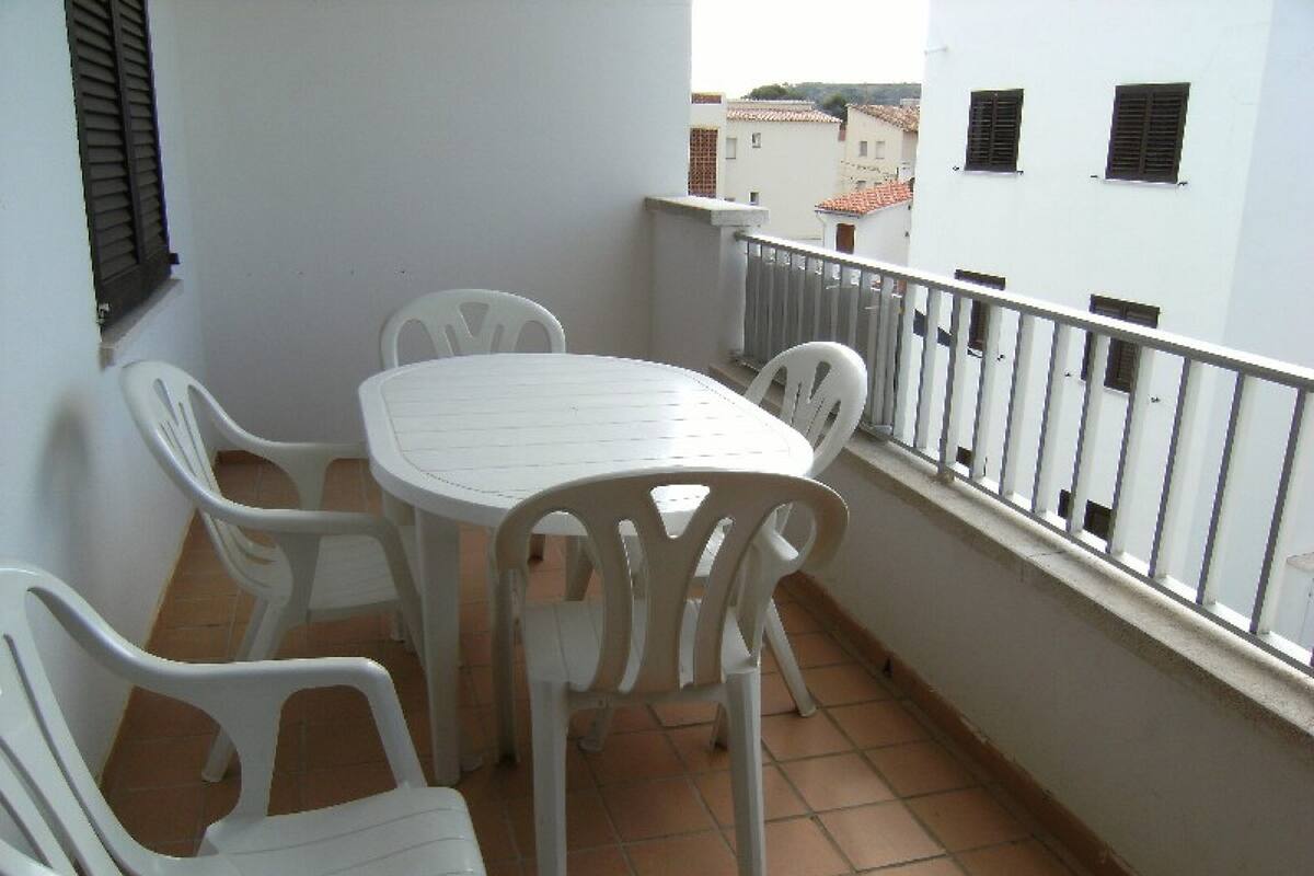 Apartamento família, 2 quartos, acesso à piscina, vista para o jardim | Sacada
