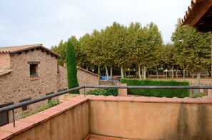 Familienvilla, 4 Schlafzimmer, eigener Pool, Poolblick | Ausblick vom Zimmer