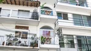 Unclassified image, 2 of 47, button - Basic-Hotel (Puerto Vallarta)