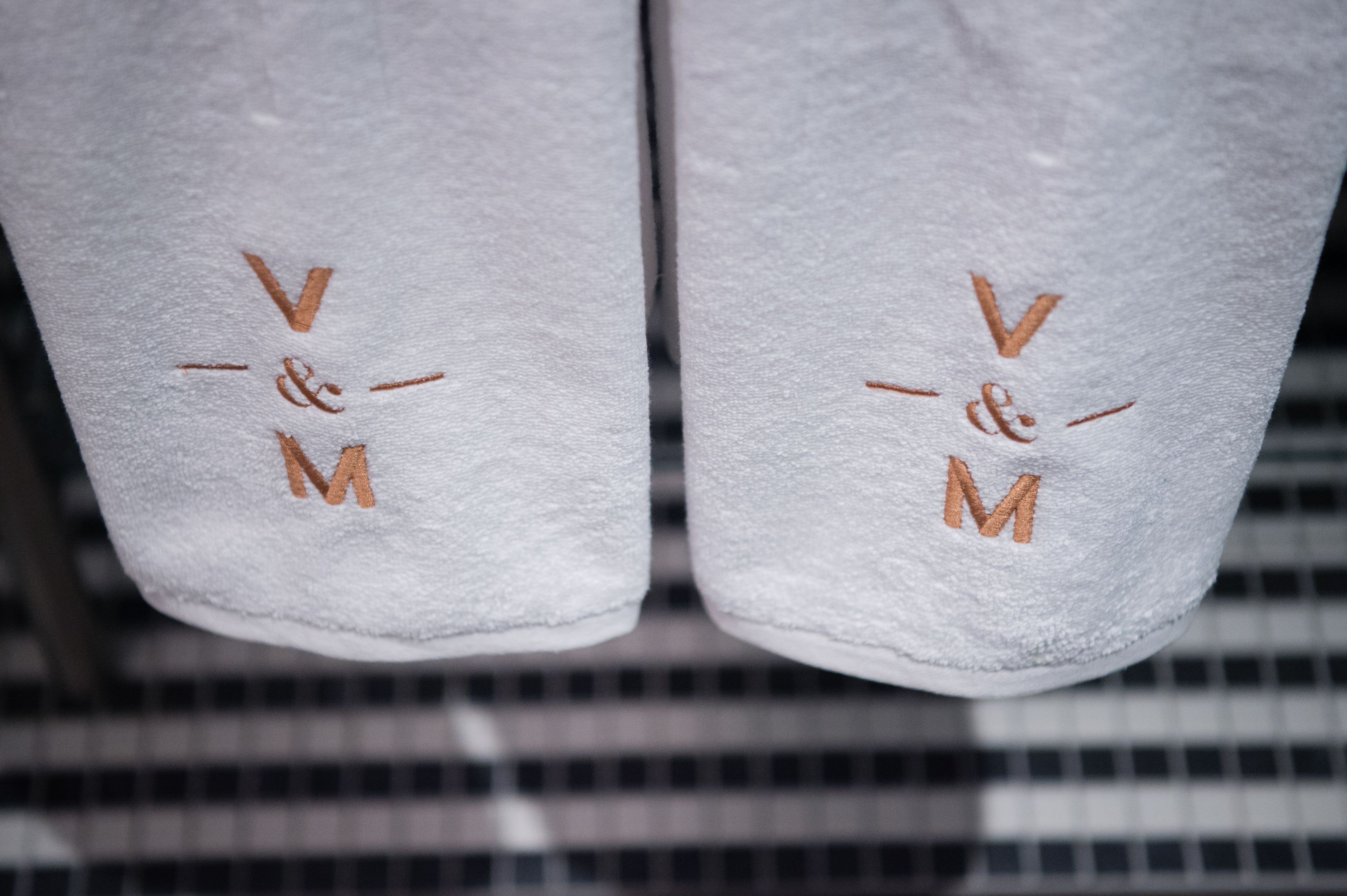 deluxe studio | bathroom amenities | free toiletries, hair dryer, bathrobes, towels