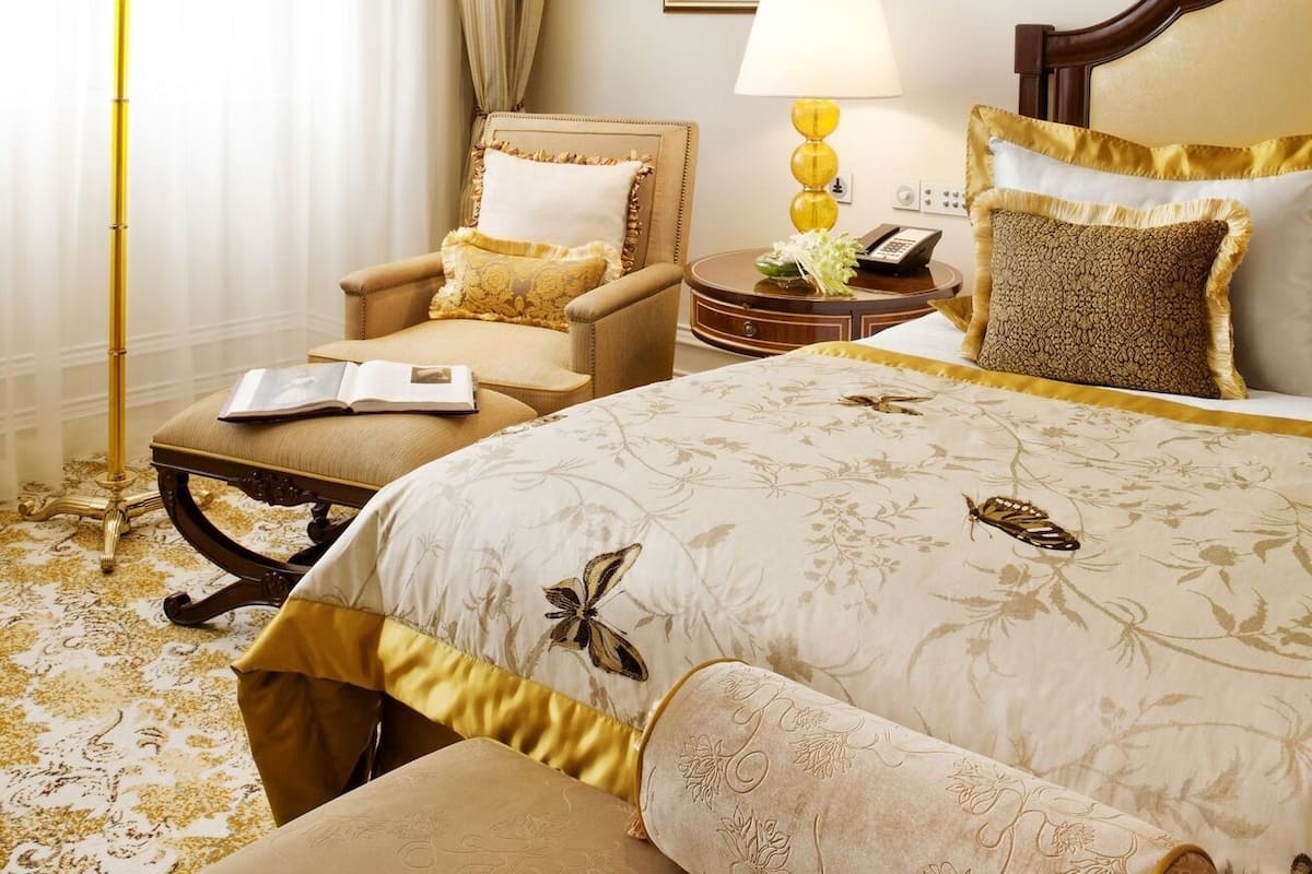 Premium bedding, minibar, in-room safe, desk