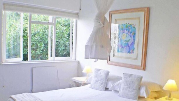 WiFi (free) - Bamboo Beach Seaside Guesthouse (Hermanus)