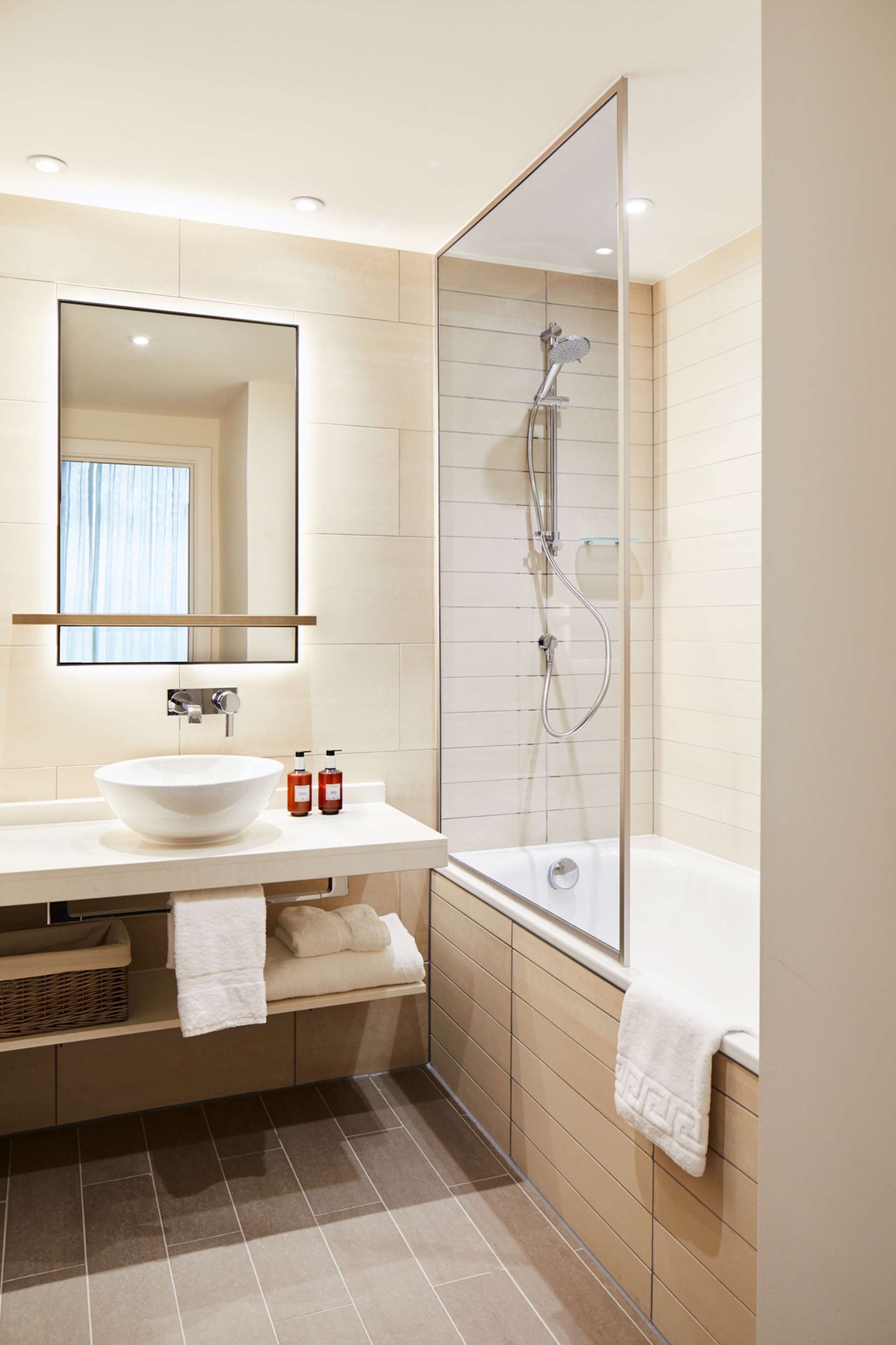 Photo - Hyatt House Manchester - Aparthotel