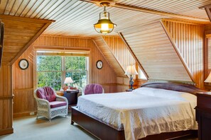 Phòng, 1 giường cỡ queen | Bộ đồ giường cao cấp, trang trí khác biệt 