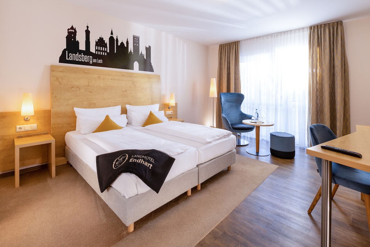 1 bedroom, hypo-allergenic bedding, in-room safe, desk