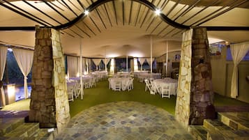 Banquet hall