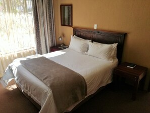 Apartments - Full Self-Catering | Minibar, desk, WiFi - Africlassic River Lodge- Rivonia (Sandton)