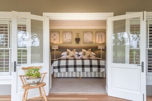 1 habitación, ropa de cama de alta calidad y minibar